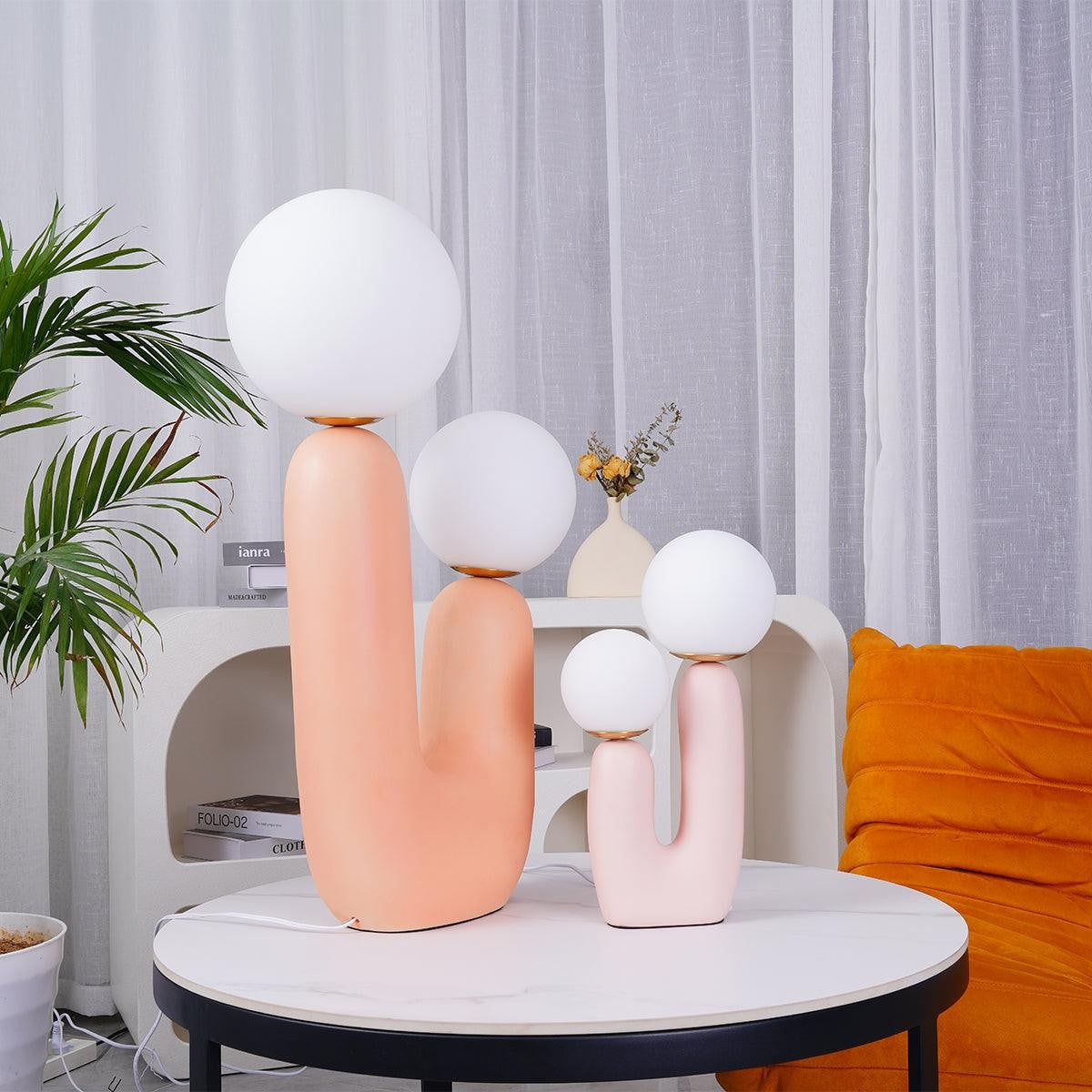 Oo Hand-Built Ceramic Statement Table Lamp