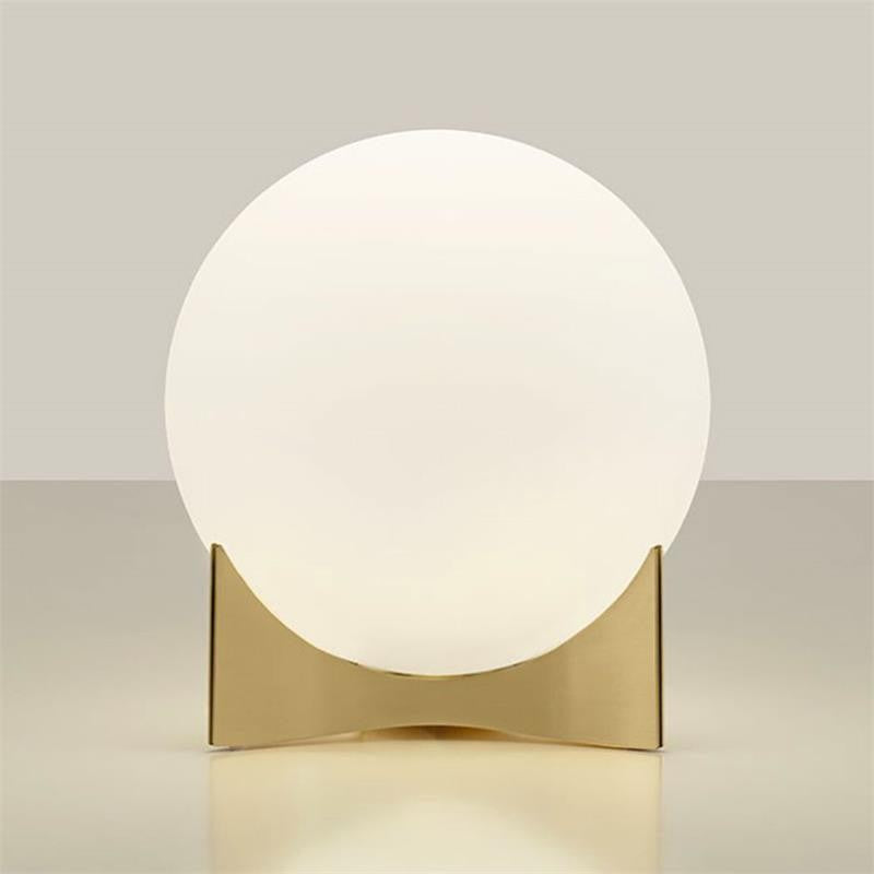 Oscar Glass Globe Table Lamp