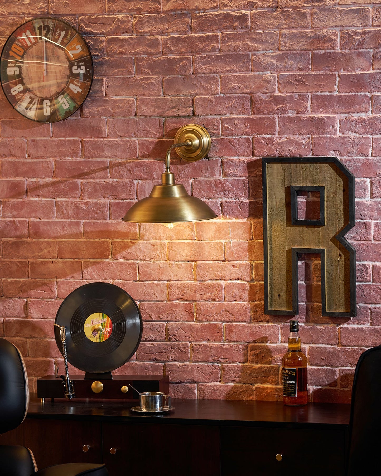 Aldorno Wall Lamp