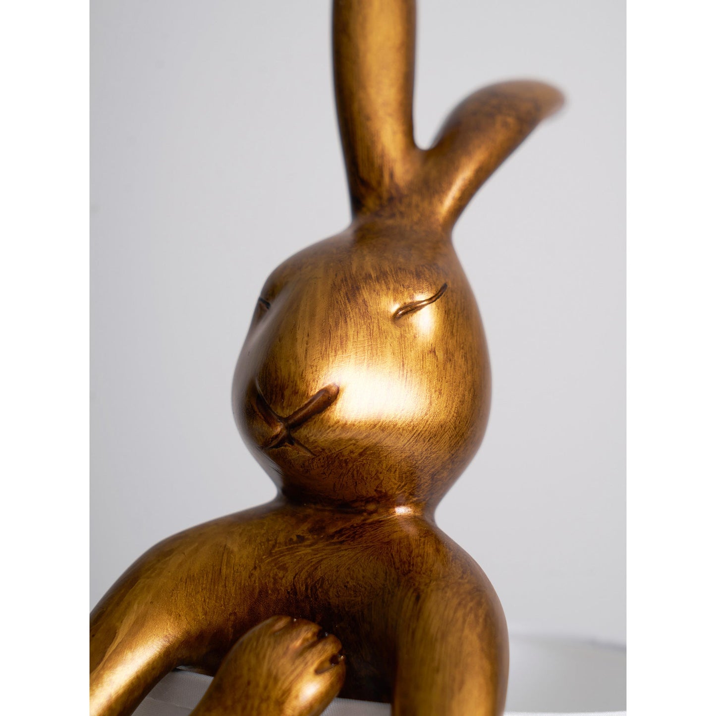 Chester Rabbit Table Lamp