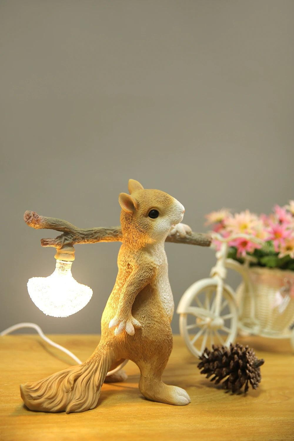 Squirrel Accent Table Lamp