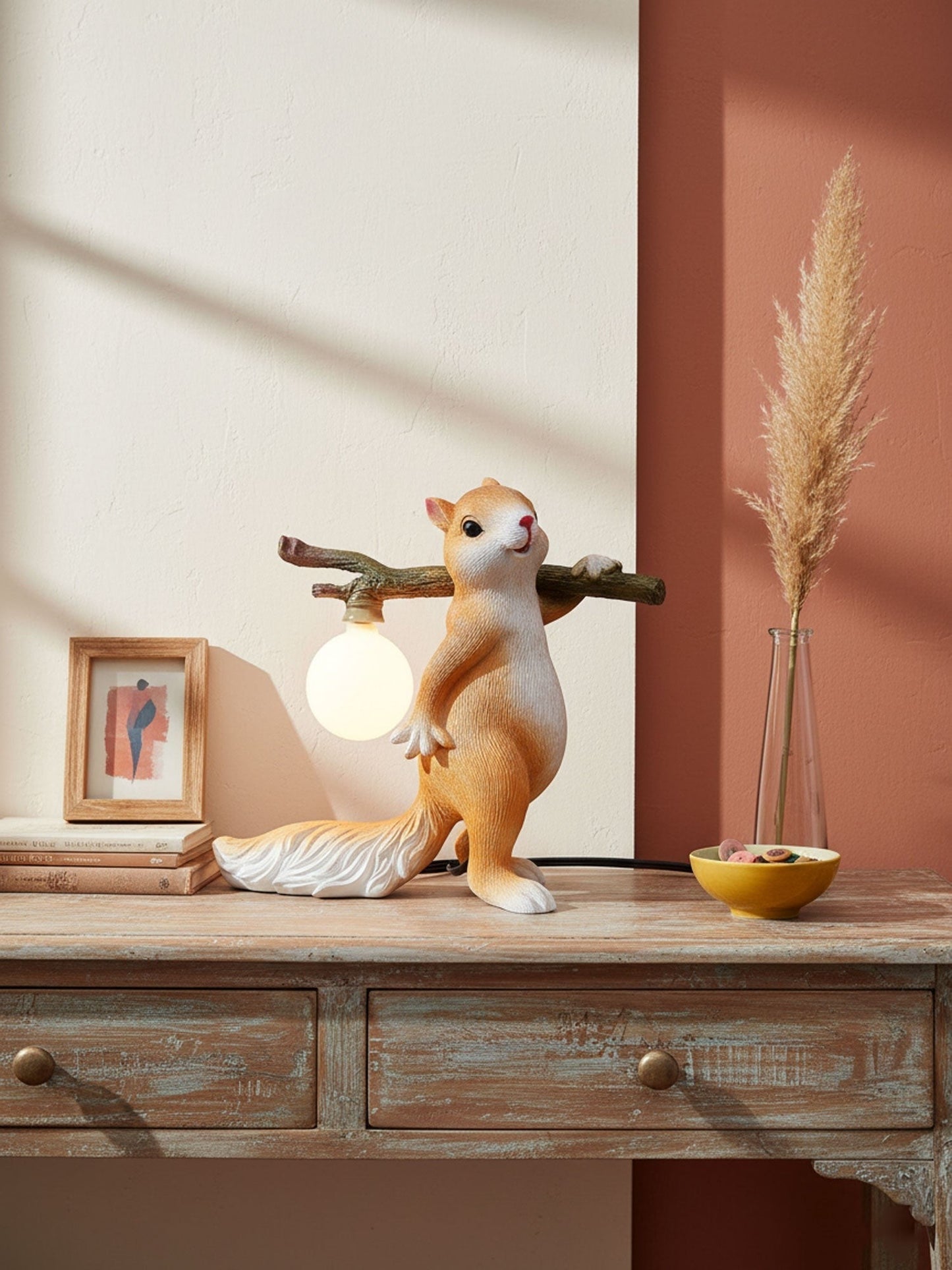 Squirrel Accent Table Lamp